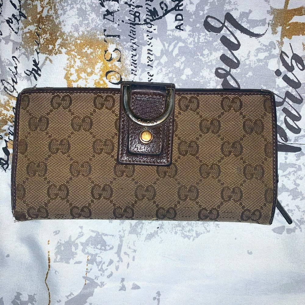 Authentic Gucci Brown Canvas Wallet